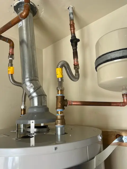 Water heater installation and plumbing repair in Crystal Lake